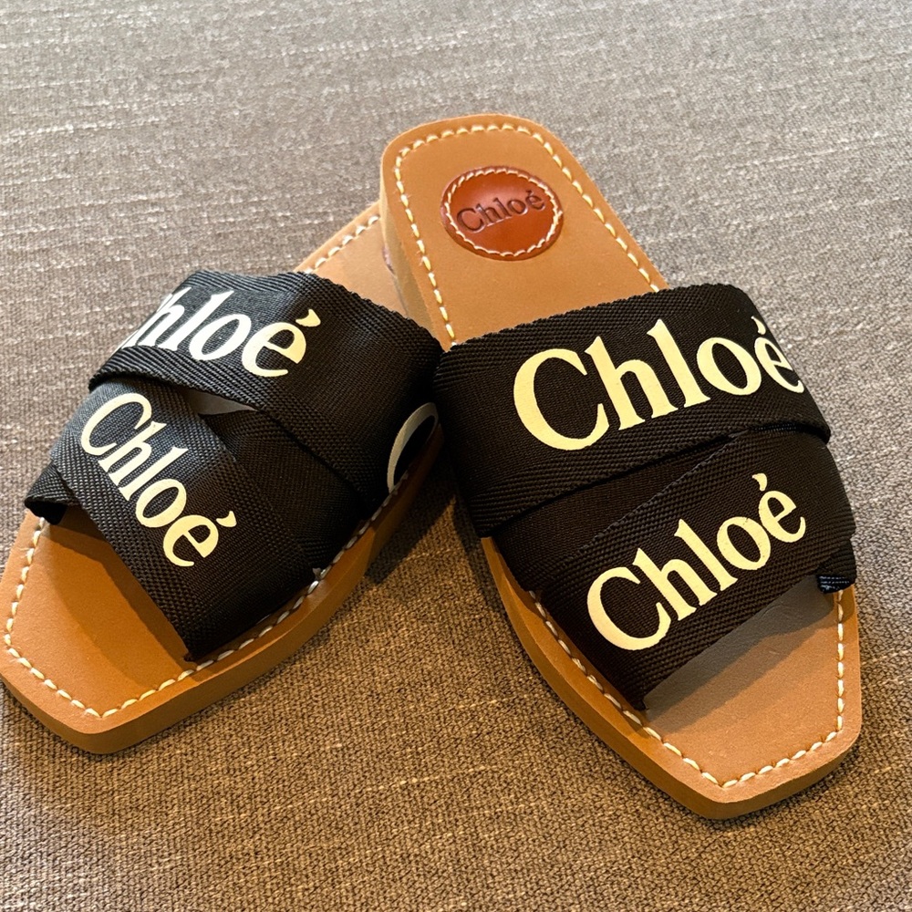 Chloé Black Sandals with Logo